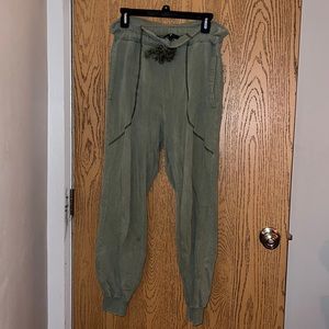 7 For All Mankind size small women’s joggers